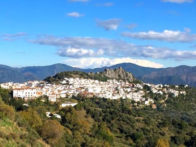 Choose idyllic Gaucin for your next holiday - a spectacular Andalucián Pueblo Blanco with views to Morocco